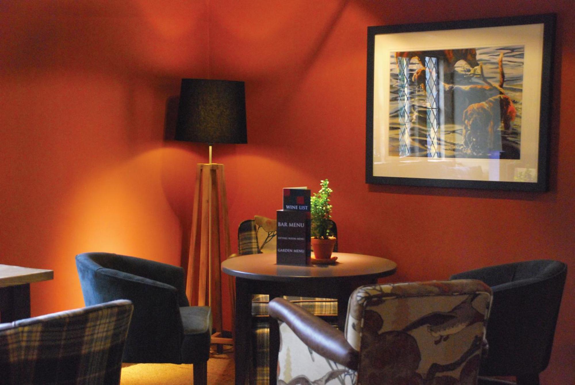 The Broadway Hotel Bagian luar foto