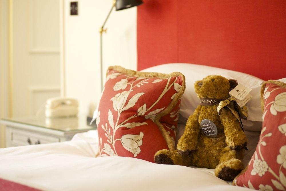 The Broadway Hotel Bagian luar foto