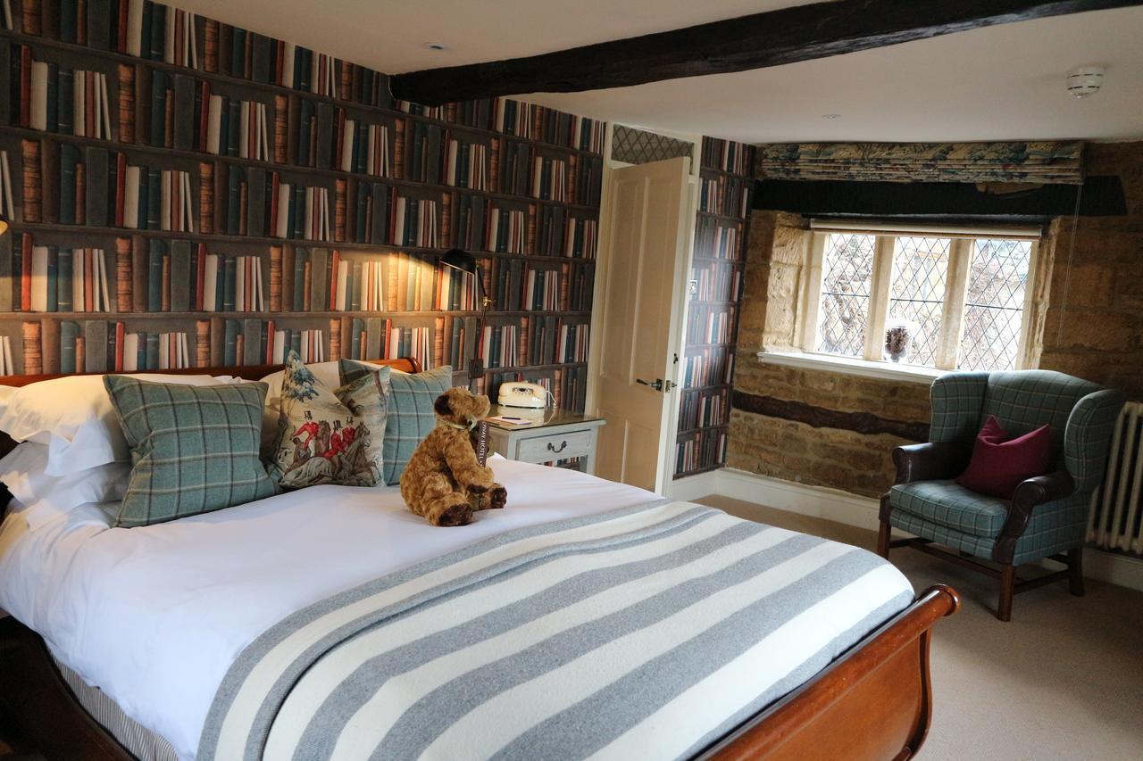 The Broadway Hotel Bagian luar foto